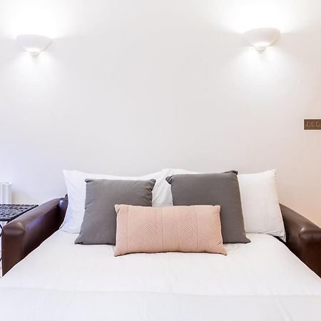 Bright & Comfortable Angel Apartment London Bagian luar foto