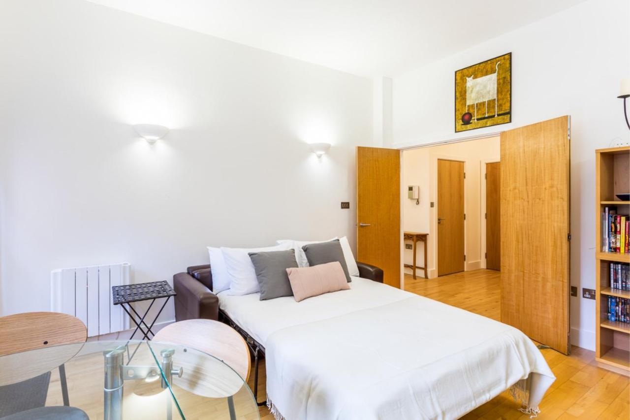 Bright & Comfortable Angel Apartment London Bagian luar foto