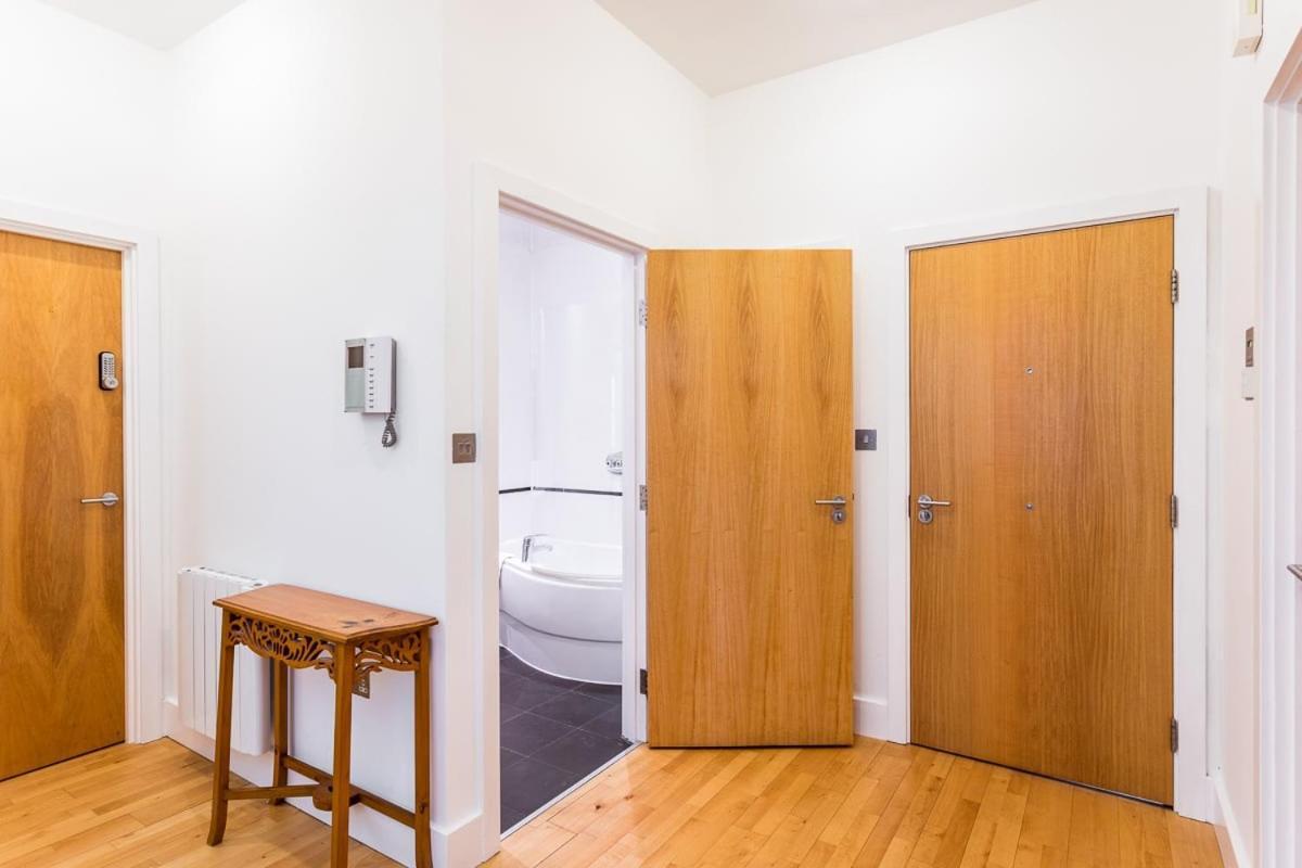 Bright & Comfortable Angel Apartment London Bagian luar foto