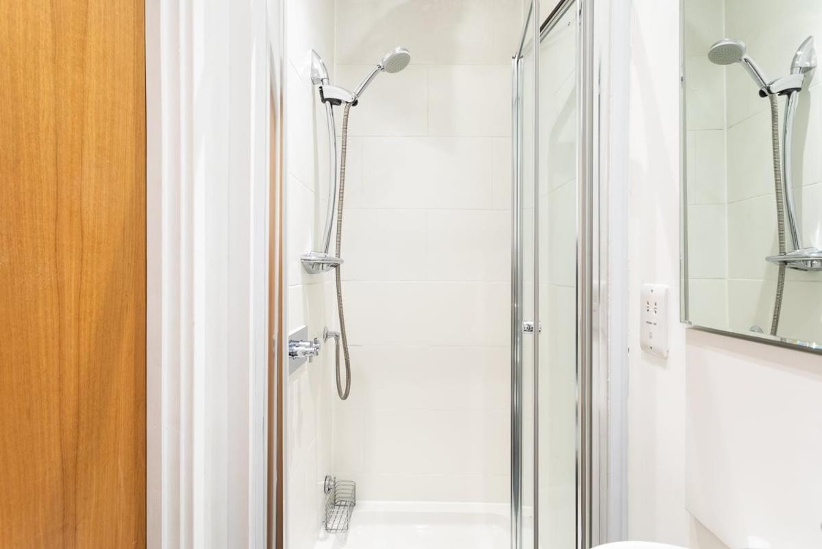 Bright & Comfortable Angel Apartment London Bagian luar foto